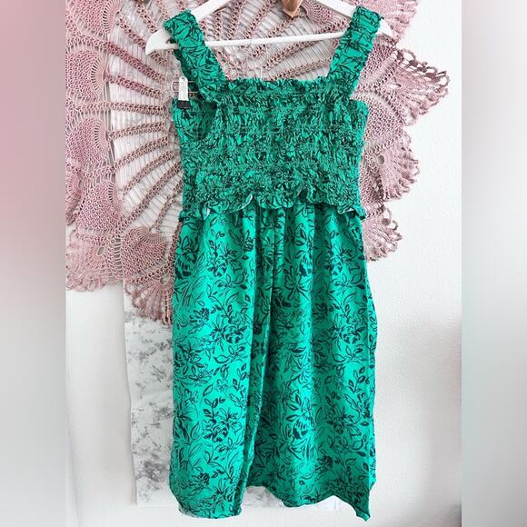 5/$30 Isabel Maternity Smocked Floral 2 Piece Skirt Set Green L - Picture 4 of 5